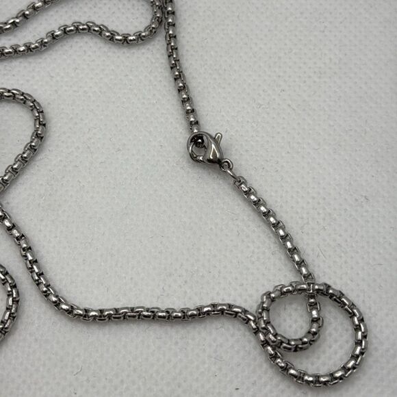 NWOT Axe cross with snakes and solitaire stone - Picture 3 of 4